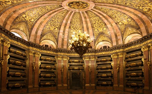 Черная штора в интерьере фото Черная штора в интерьере фото