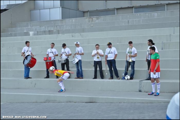 Москва - Крым транзит! Часть 1: Евро 2012 в Донецке